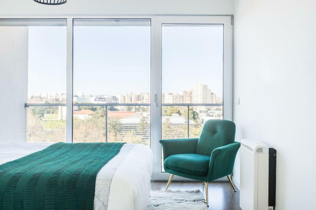 Апартаменты Amazing Flat - Pool And Parking Лиссабон Экстерьер фото